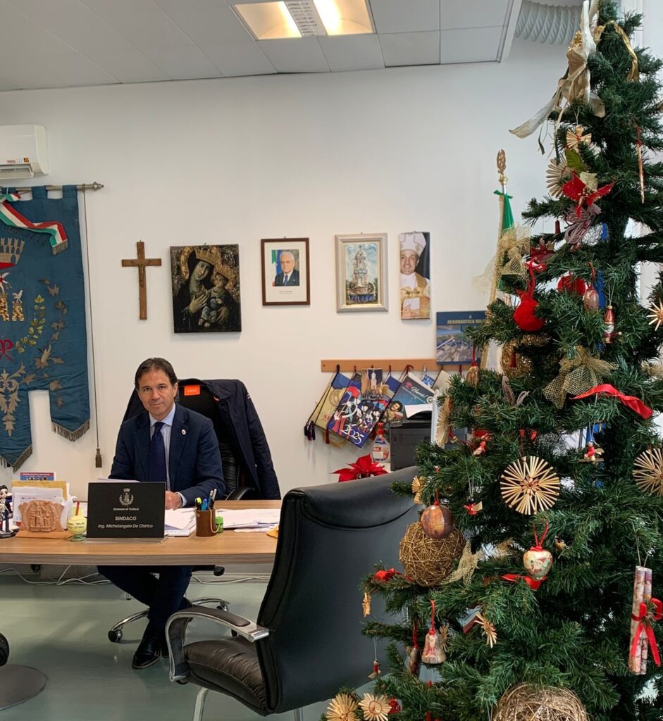 Auguri di fine anno del Sindaco. Insieme possiamo affrontare le sfide che ci attendono e celebrare i successi che verranno